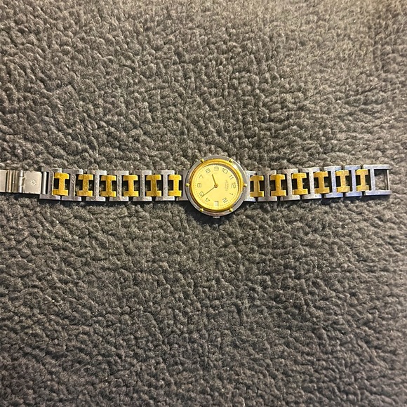 Unisex HERMES Clipper Quartz Watch. 34mm Case. Ivory Dial. Date. - Picture 4 of 13